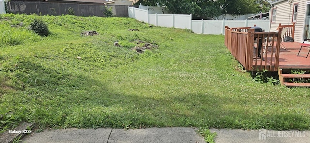 789 Barry Ave, Perth Amboy, NJ 08861 - view of yard with a wooden deck
