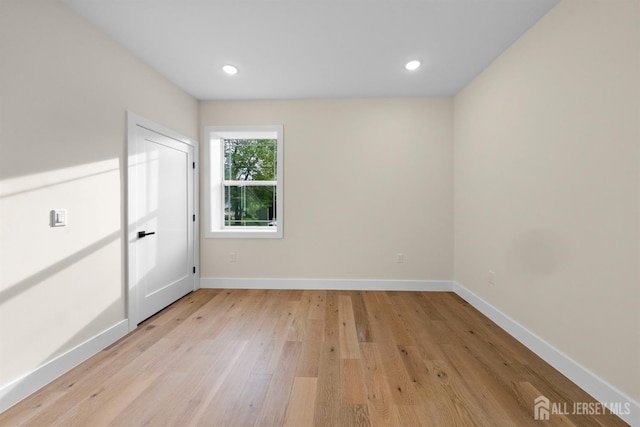 75 Jefferson Blvd, Edison, NJ 08817 - empty room featuring light wood-style flooring, baseboards, and recessed lighting