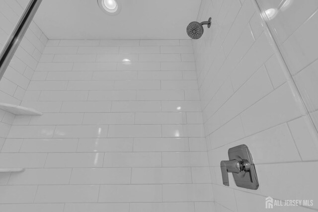 room details with tiled shower