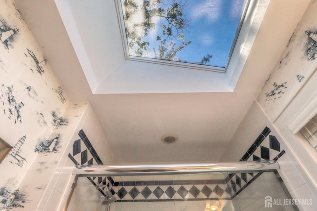 217 Midland Ave, Metuchen, NJ 08840 - bathroom featuring a skylight