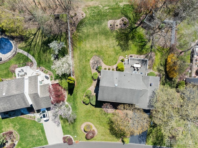 aerial view of property and surrounding area