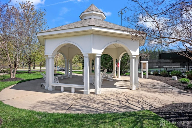 1 Jester Ct, Monroe, NJ 08831 - view of community with a patio area and fence