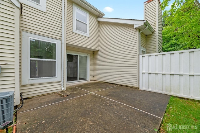 44 Treat Ln, East Brunswick, NJ 08816 - view of patio