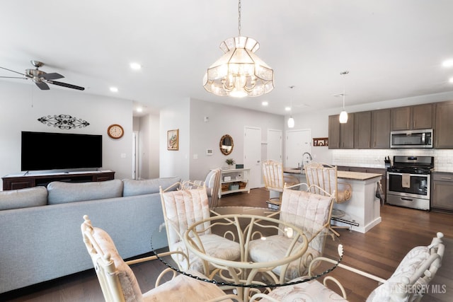 635 Lorhan Dr, Piscataway, NJ 08854 - photo 12