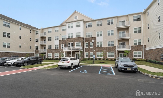 635 Lorhan Dr, Piscataway, NJ 08854 - photo 1