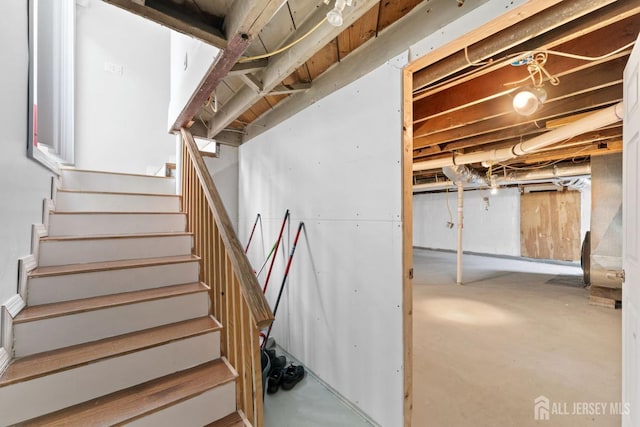 9 Hatakawana Ter, Mount Olive, NJ 07828 - unfinished basement featuring stairway