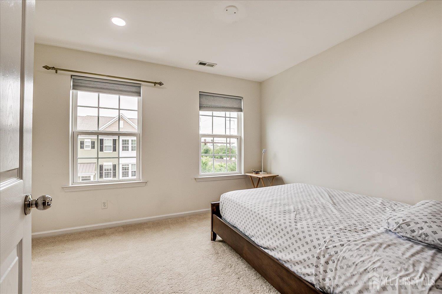 801 Mia Dr, Highland Park, NJ 08904 - photo 33