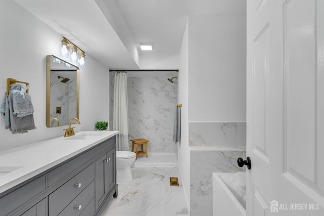 full bath with curtained shower, toilet, double vanity, marble finish floor, and a sink