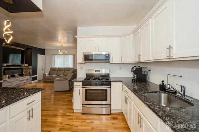 64 Hardgrove Ter, Irvington, NJ 07111 - photo 7