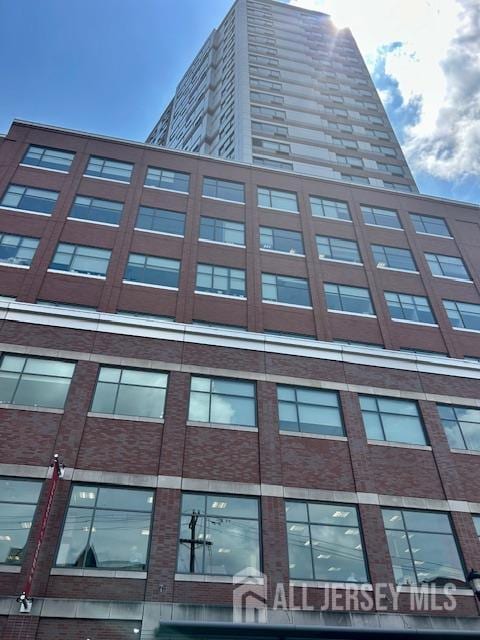 110 Somerset St Unit 2101, New Brunswick, NJ 08901 - view of building exterior