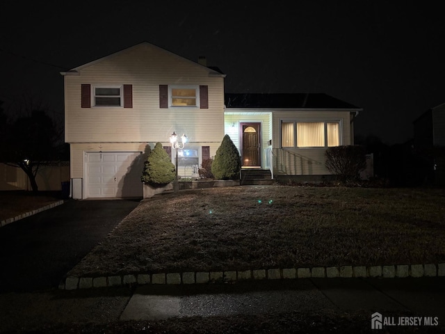 view of front of house featuring a garage