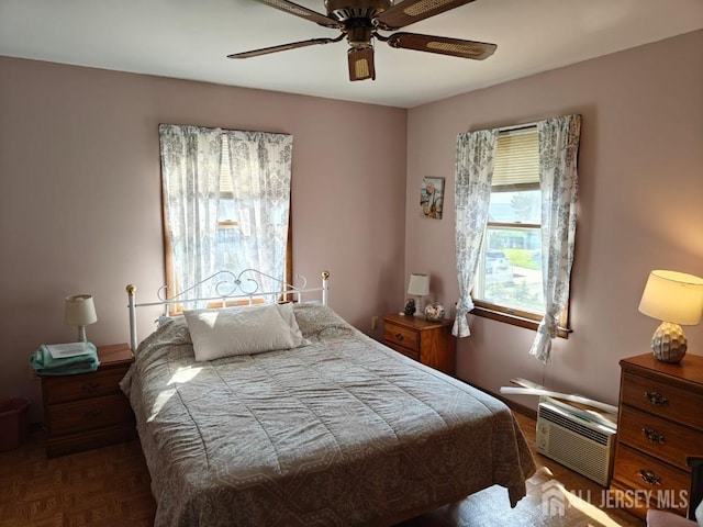 bedroom with a ceiling fan