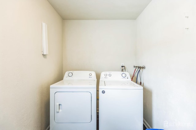 45 S Brook Dr, Milltown, NJ 08850 - laundry room featuring washer and clothes dryer