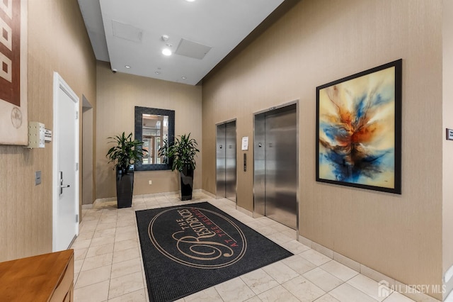 20 Livingston Ave Unit 905, New Brunswick, NJ 08901 - community lobby with a towering ceiling