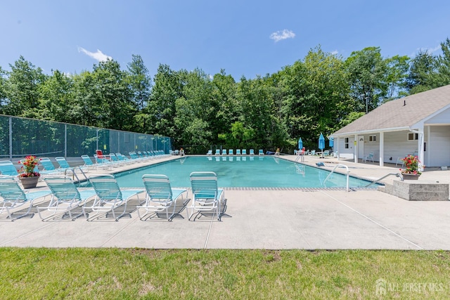 54 Kensington Dr, Piscataway, NJ 08854 - photo 20