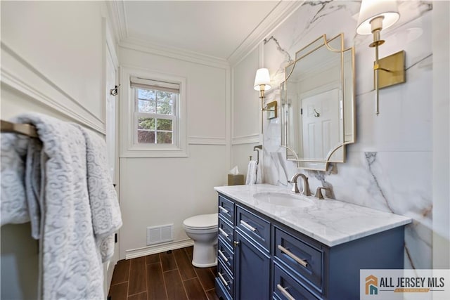 43 S Brook Dr, Milltown, NJ 08850 - bathroom featuring vanity, crown molding, and wood finished floors