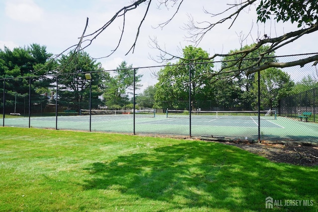 14 Carriage Pl, Edison, NJ 08820 - view of tennis court