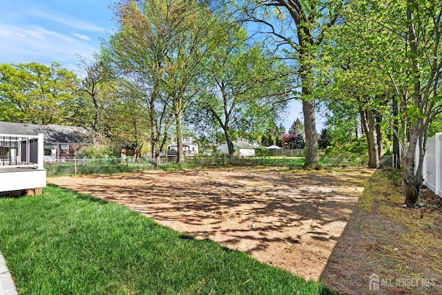 695 Inman Ave, Colonia, NJ 07067 - view of yard