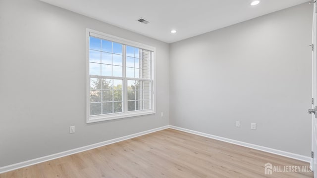 2024 Edward Stec Blvd, Edison, NJ 08837 - empty room featuring light wood-type flooring and recessed lighting