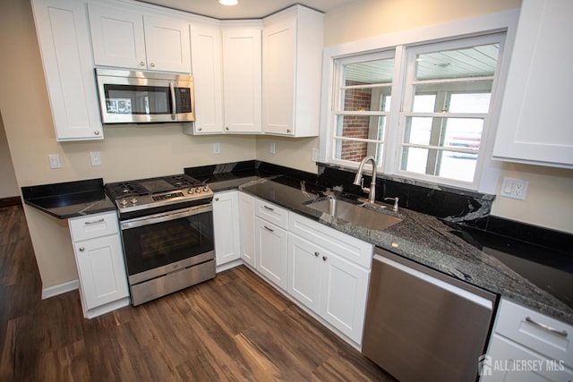 326 Walnut St, South Amboy, NJ 08879 - photo 21