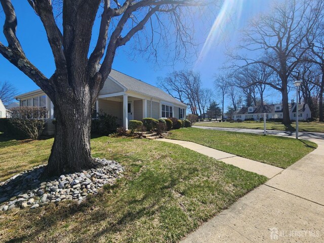 309-C Sharon Way, Monroe, NJ 08831 - view of front of property with a front yard