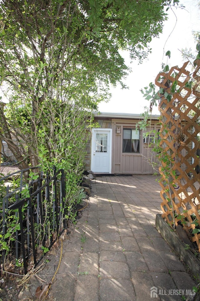 1515 Thomas Ave, North Brunswick, NJ 08902 - view of patio / terrace