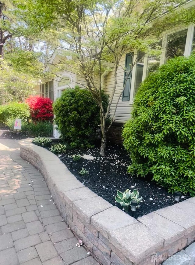 195 Old Forge Rd, Monroe, NJ 08831 - view of side of home