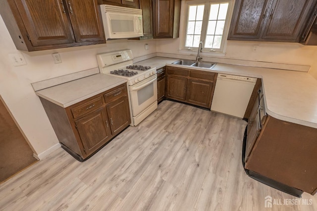 9 Wood Lake Dr, Piscataway, NJ 08854 - photo 12