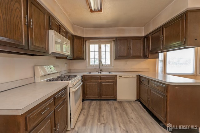 9 Wood Lake Dr, Piscataway, NJ 08854 - photo 11