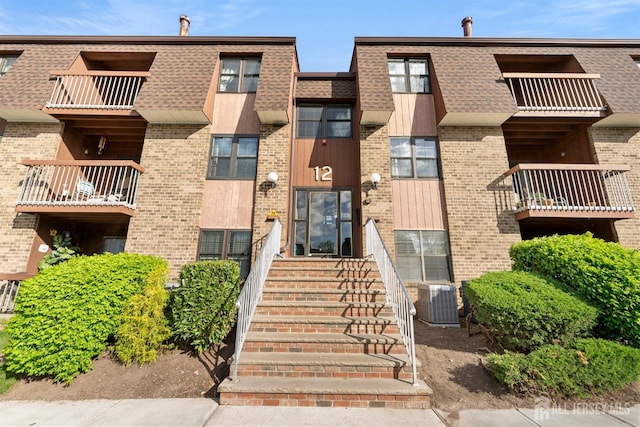 144-C Overlook Ct Unit C, Woodbridge Proper, NJ 07095 - view of apartment building / complex with central AC