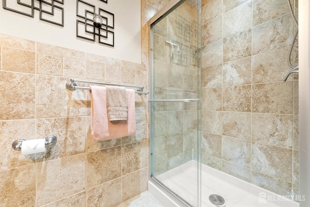 144-C Overlook Ct Unit C, Woodbridge Proper, NJ 07095 - full bath with a shower stall