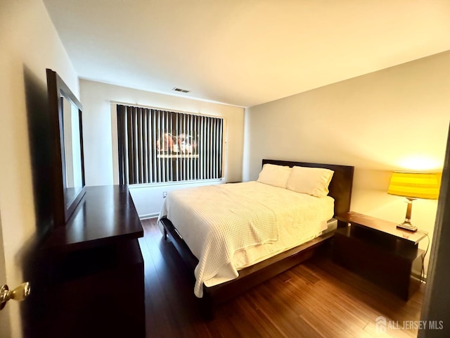832 Edpas Rd, New Brunswick, NJ 08901 - bedroom featuring wood finished floors