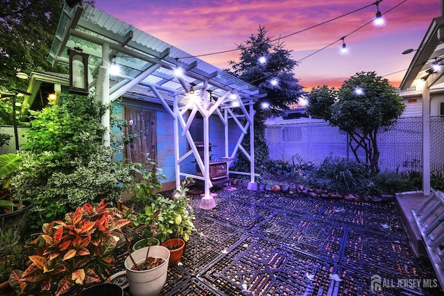 365 E John St, South Amboy, NJ 08879 - view of yard