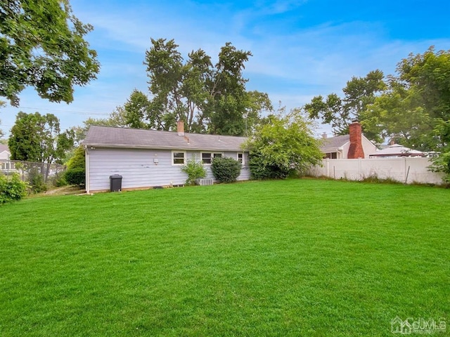 15 Race Track Rd, East Brunswick, NJ 08816 - view of yard