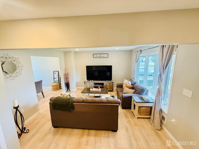 22 Ned Ct, Sewaren, NJ 07077 - photo 4