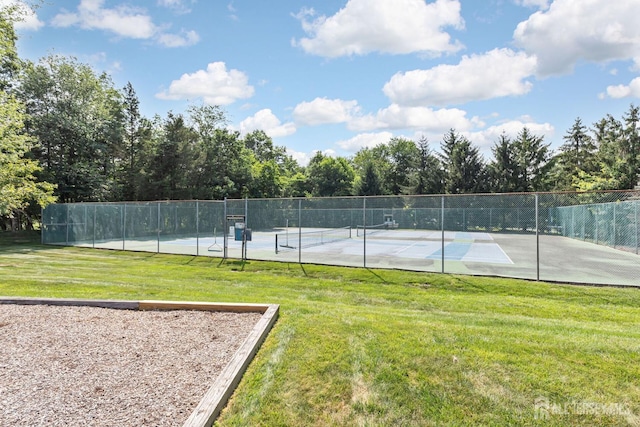 183 Driscoll Ct, Franklin Twsp, NJ 08873 - view of tennis court