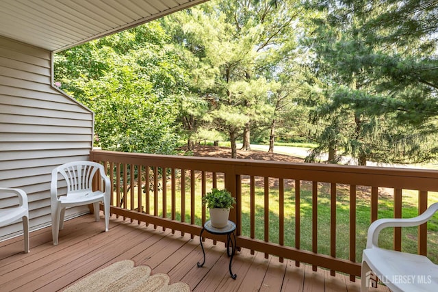 183 Driscoll Ct, Franklin Twsp, NJ 08873 - wooden terrace with a yard