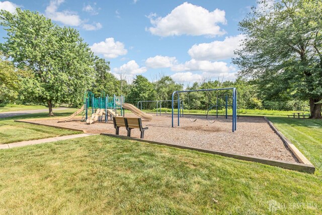 183 Driscoll Ct, Franklin Twsp, NJ 08873 - community jungle gym featuring a yard