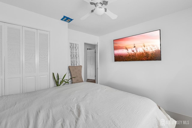 1595 Amwell Rd, Franklin Twsp, NJ 08873 - bedroom featuring a closet and a ceiling fan