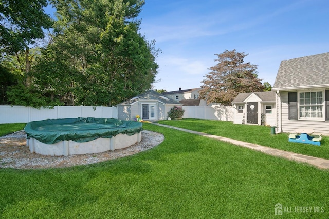 51 Greenbrook Rd, Middlesex, NJ 08846 - fenced backyard with an outdoor structure