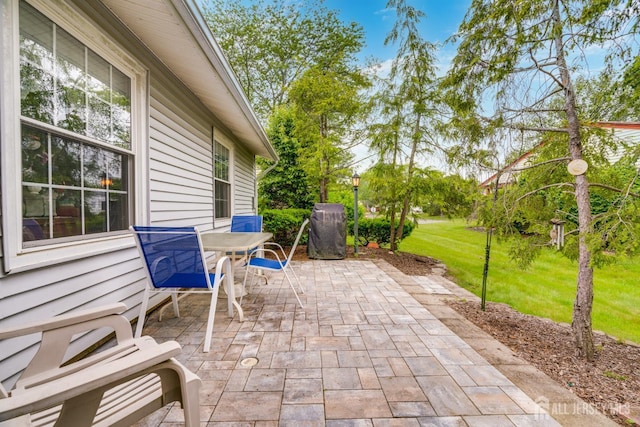 152 Chatham Dr Unit A, Monroe, NJ 08831 - view of patio / terrace featuring outdoor dining area