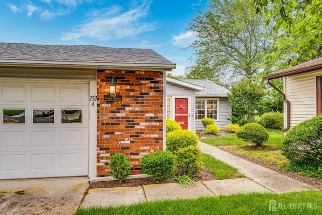 152 Chatham Dr Unit A, Monroe, NJ 08831 - view of front of property with an attached garage