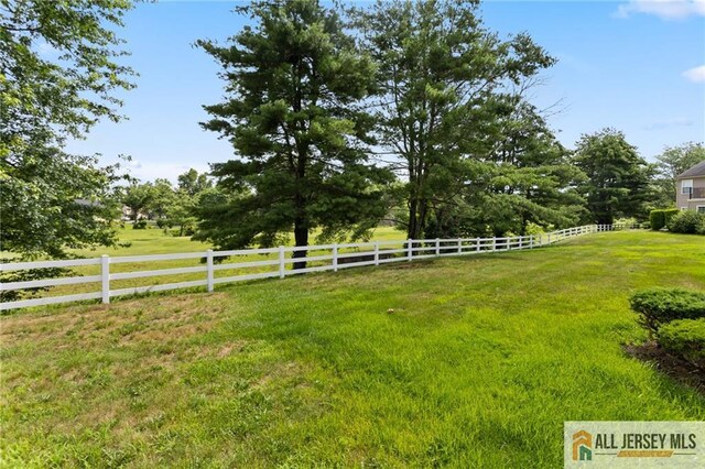 29 Ethan Allen Dr Unit B, Monroe, NJ 08831 - view of yard