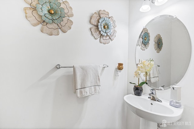 18 Larkspur Ln, Monroe, NJ 08831 - bathroom with a sink