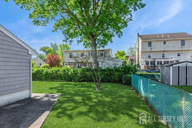 268 E Iselin Pkwy, Iselin, NJ 08830 - view of yard