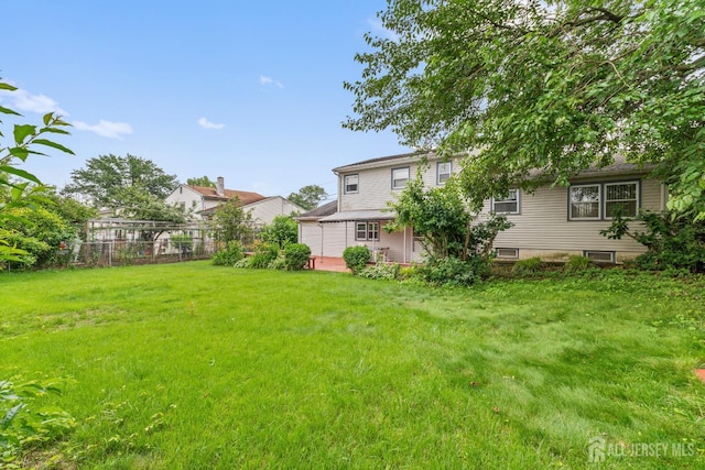 10 Denman Dr, Fords, NJ 08863 - view of yard
