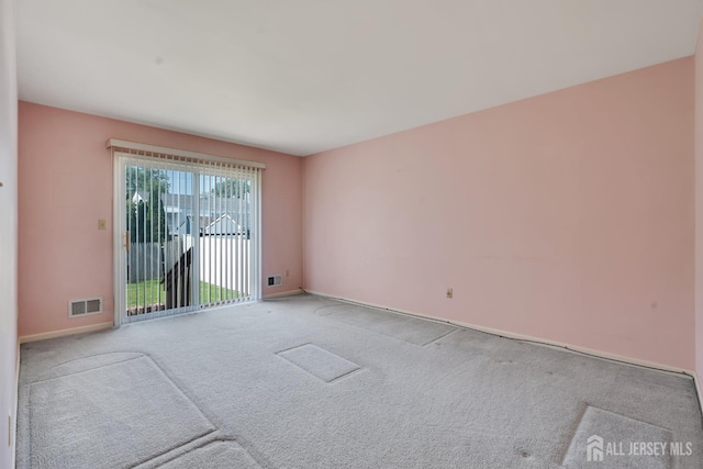 136 Carroll Ave, Woodbridge Proper, NJ 07095 - unfurnished room with carpet floors