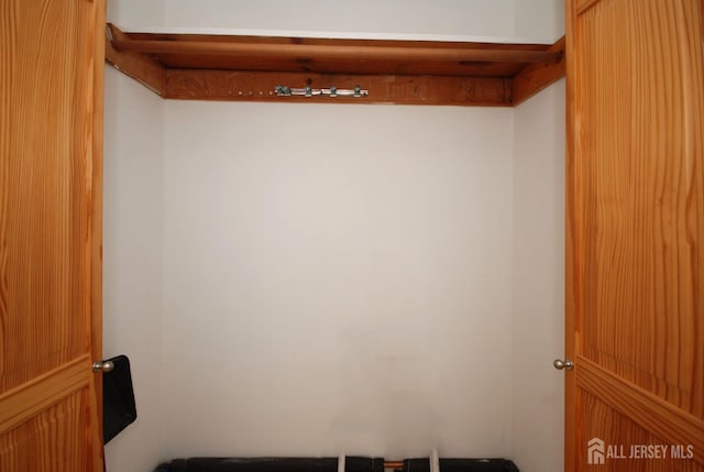 319 Fairview Ave, Middlesex, NJ 08846 - photo 8