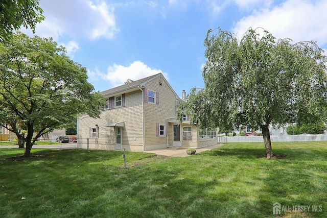 1270 S 9th St S, South Plainfield, NJ 07080 - back of property with a patio area
