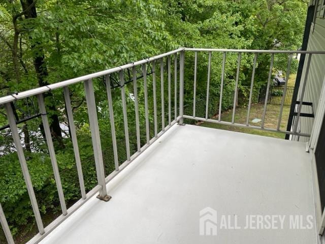 8 Indiana Ct Unit D, Old Bridge, NJ 07747 - view of balcony